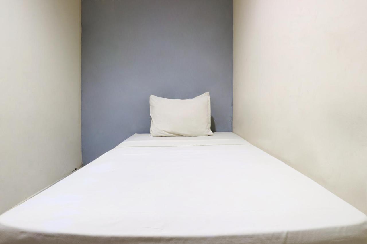 Sabrina Guest House Jakarta Extérieur photo