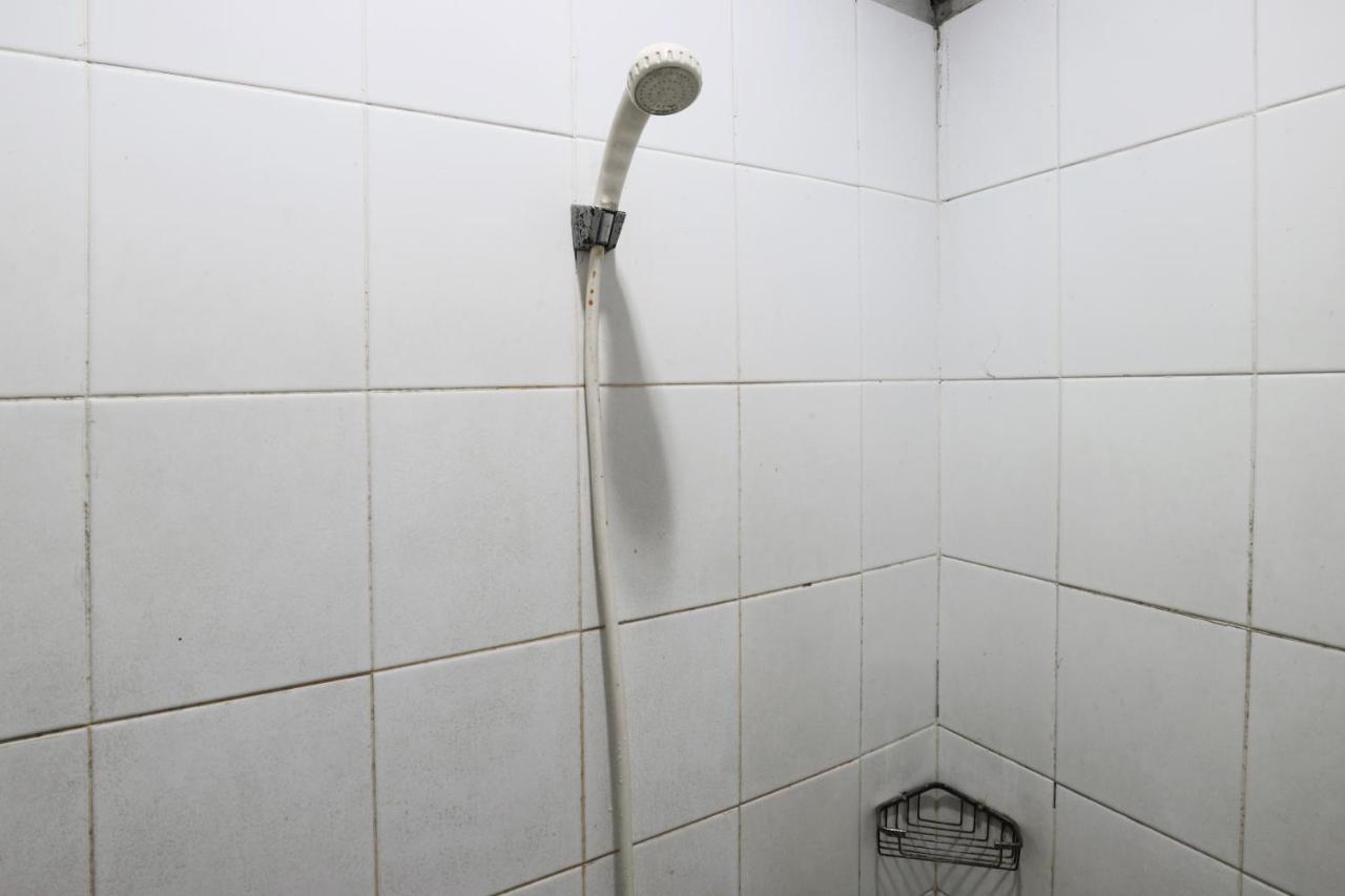 Sabrina Guest House Jakarta Extérieur photo