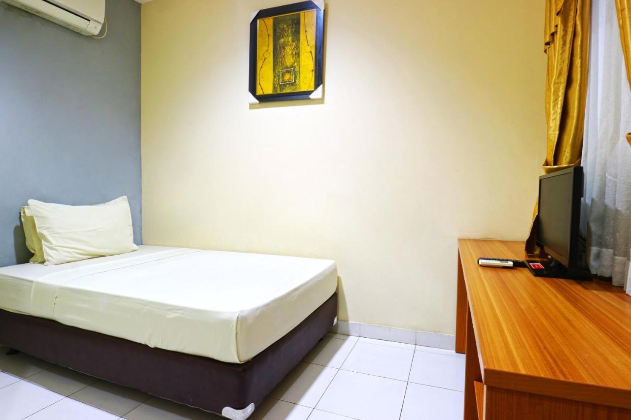 Sabrina Guest House Jakarta Extérieur photo